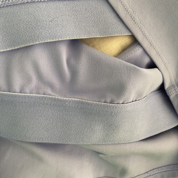 Athleta bra conscious crop tank women’s medium lavender EUC - Picture 6 of 6